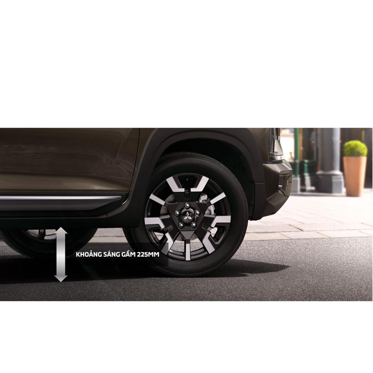 Khoảng Sáng Gầm Lớn 225mm